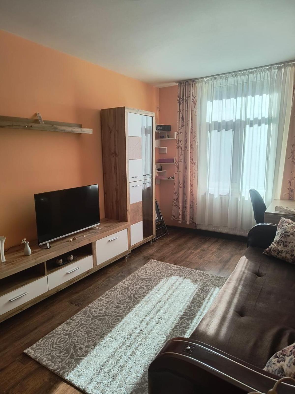 Apartament Gabriela Vulcan  Eksteriør billede